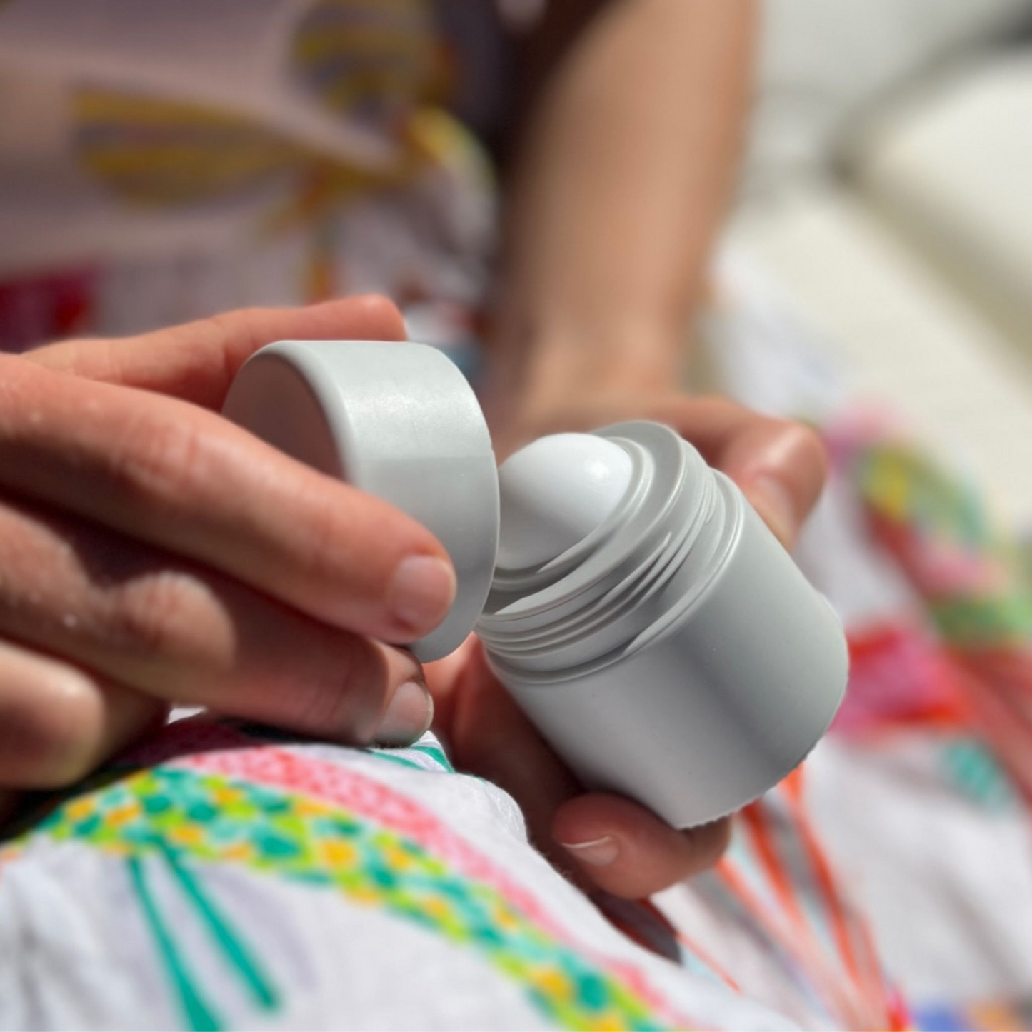 Refillable Sunscreen Applicator- Ghost Gum by Solmate